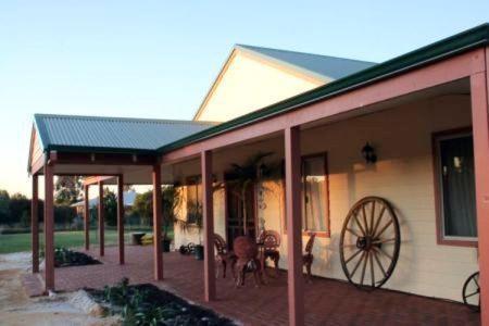 Enderslie House Bed & Breakfast Muchea Extérieur photo